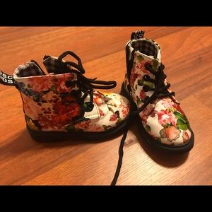 Adorable toddler boots